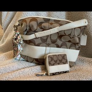 Coach shoulder bag with matching wallet
